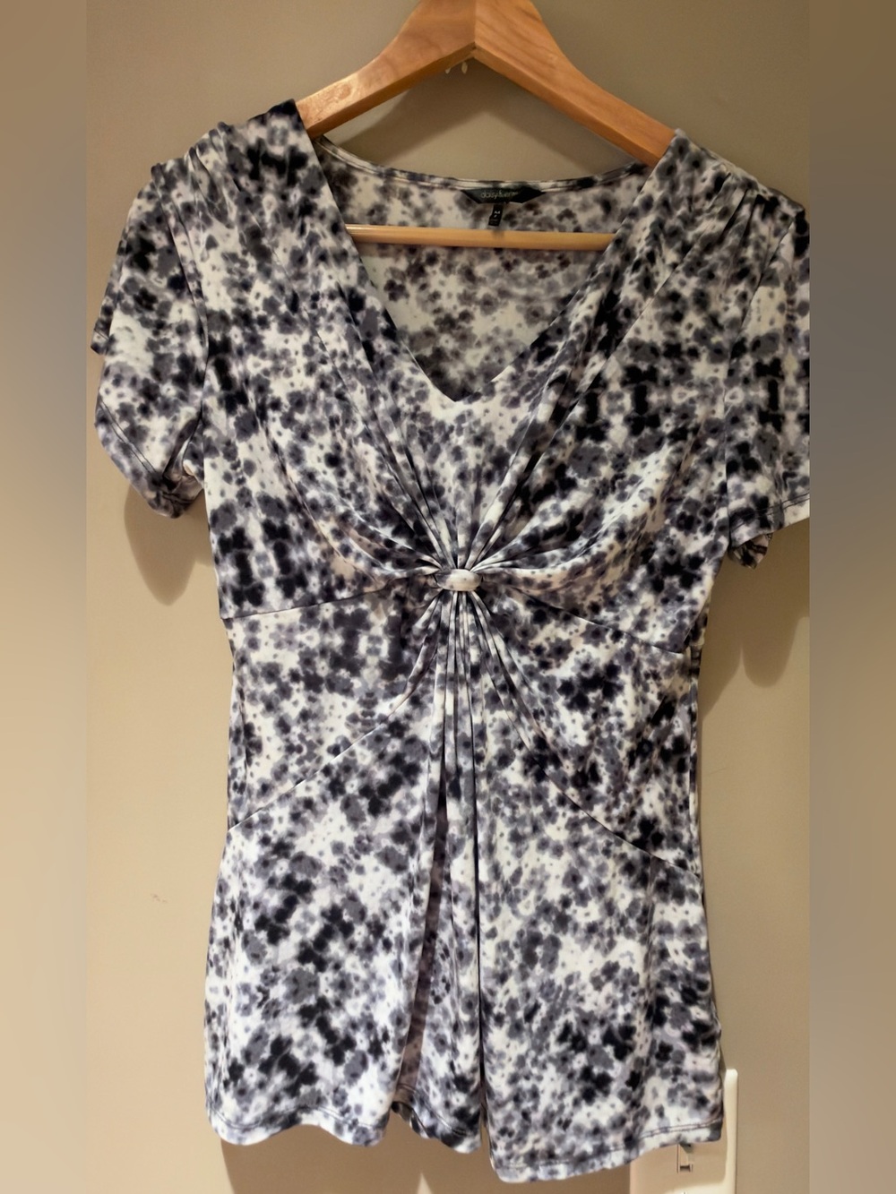Daisy Fuentes Black & White Tie-Front Printed Blouse Top M